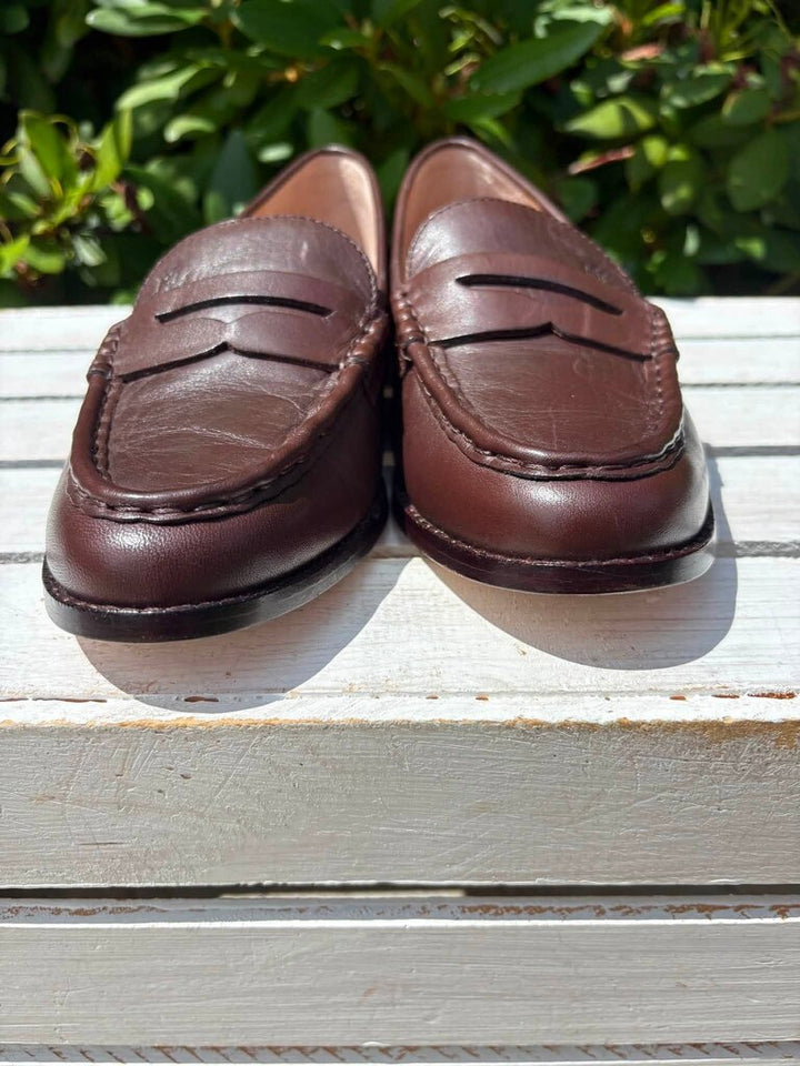 Ralph Lauren NIB Wynnie Loafers - Size 8.5 (Retails for $195)