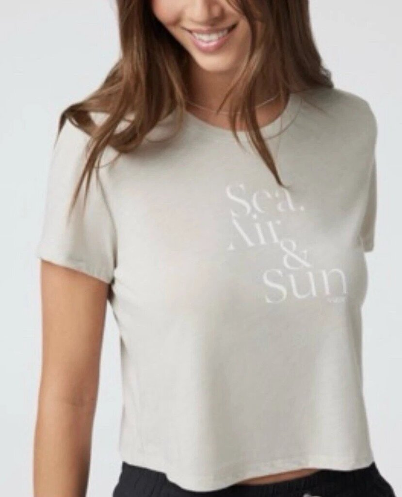 Vuori Sea Air and Sun Tee in Salt - Size Medium