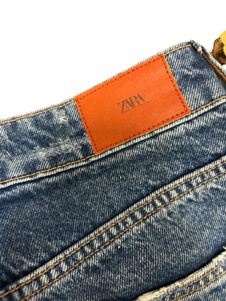 Zara High Rise Medium Wash Jeans- Size 6