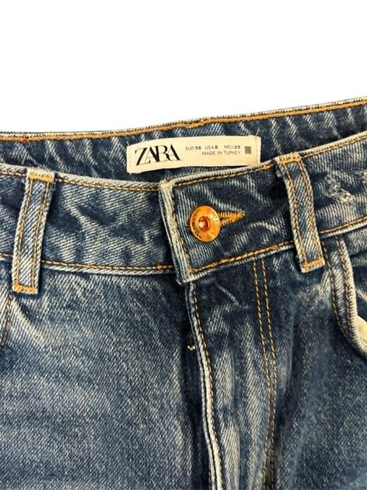 Zara High Rise Medium Wash Jeans- Size 6