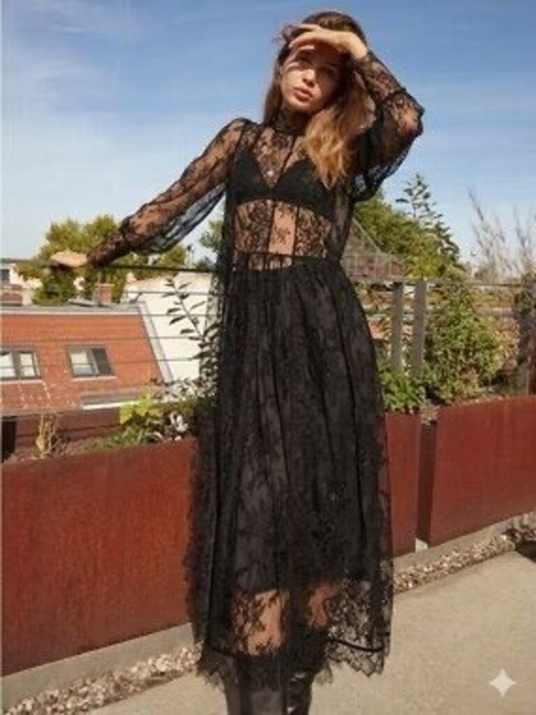 Wilfred Plie Dress In Black - Size Small (Retails for $228)
