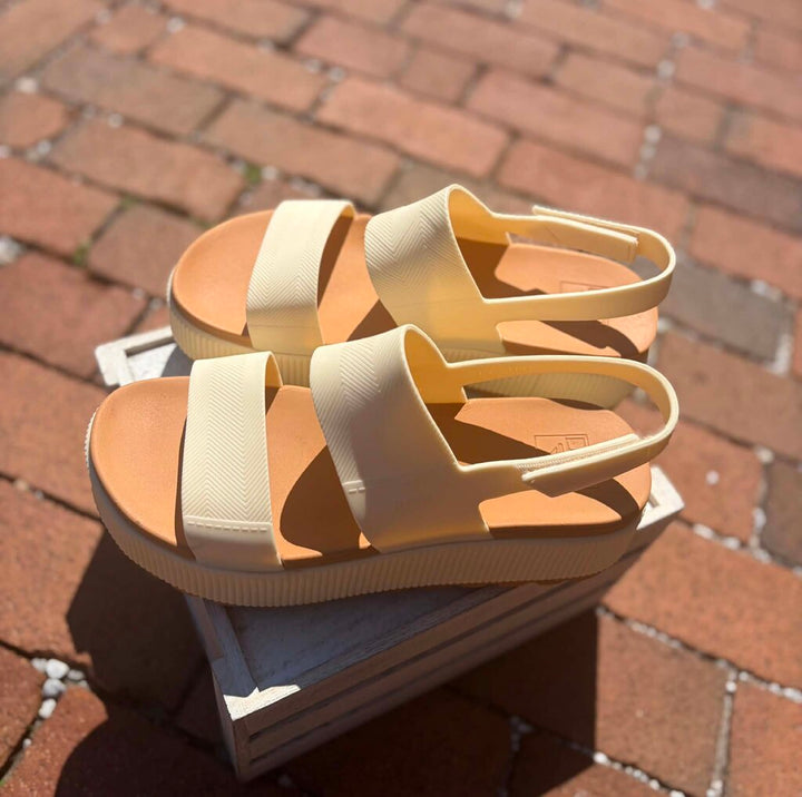 Reef Water Vista Higher Platform Sandals - Size 9