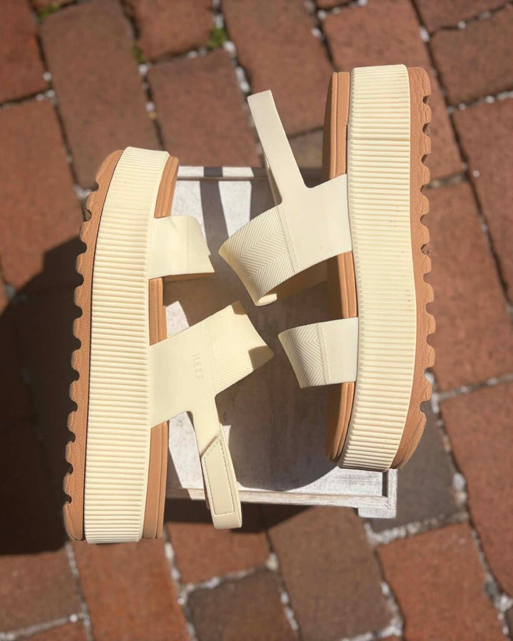 Reef Water Vista Higher Platform Sandals - Size 9