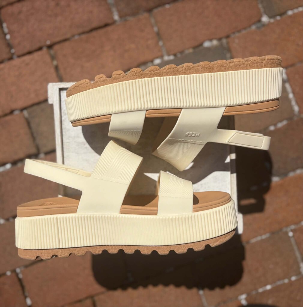 Reef Water Vista Higher Platform Sandals - Size 9