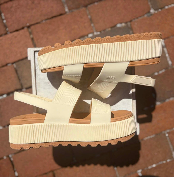 Reef Water Vista Higher Platform Sandals - Size 9
