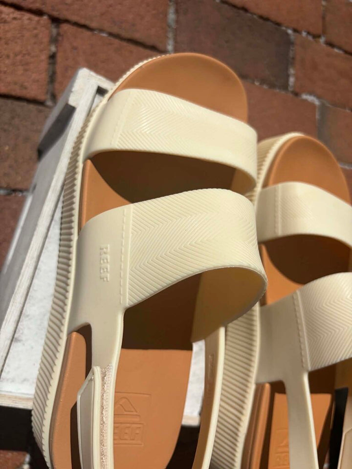 Reef Water Vista Higher Platform Sandals - Size 9