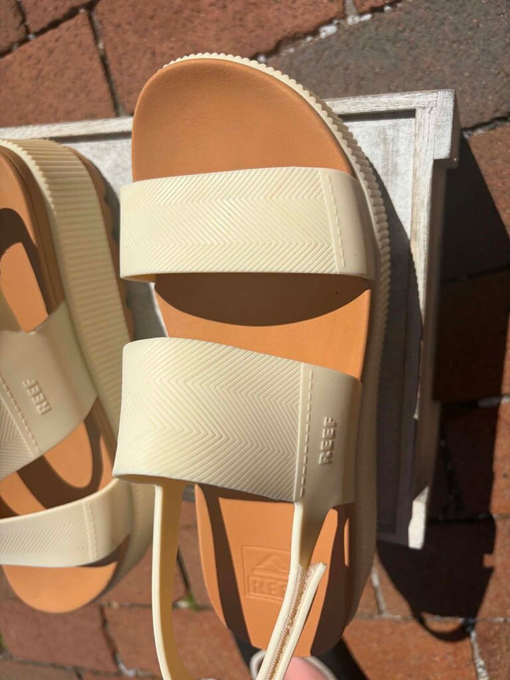 Reef Water Vista Higher Platform Sandals - Size 9