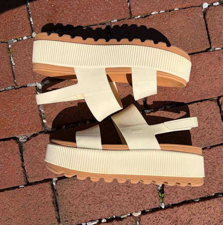 Reef Water Vista Higher Platform Sandals - Size 9