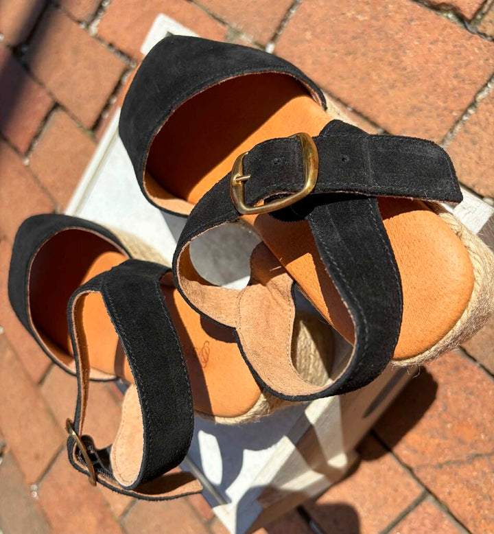 Spanish Sandal Black Espadrille Platforms - Size 37