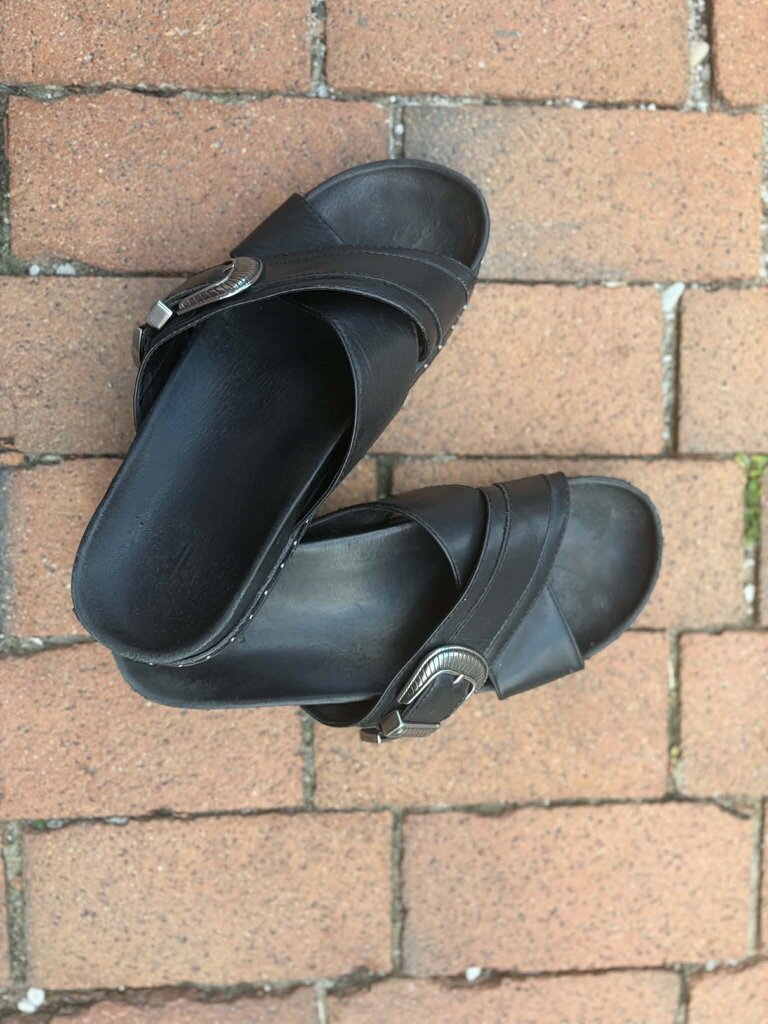Frye Lily Western Criss Cross Leather Sandals - Size 9.5