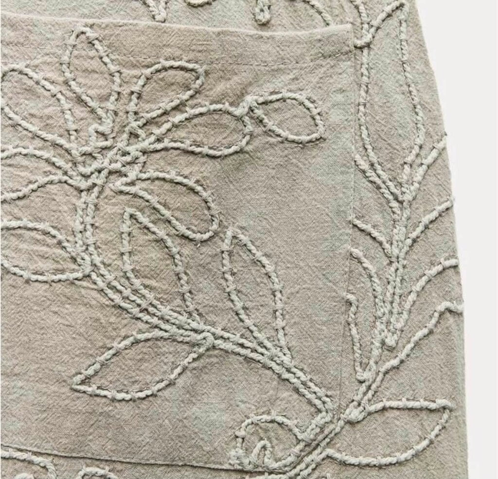 Zara Embroidered Floral Pants - Size Medium
