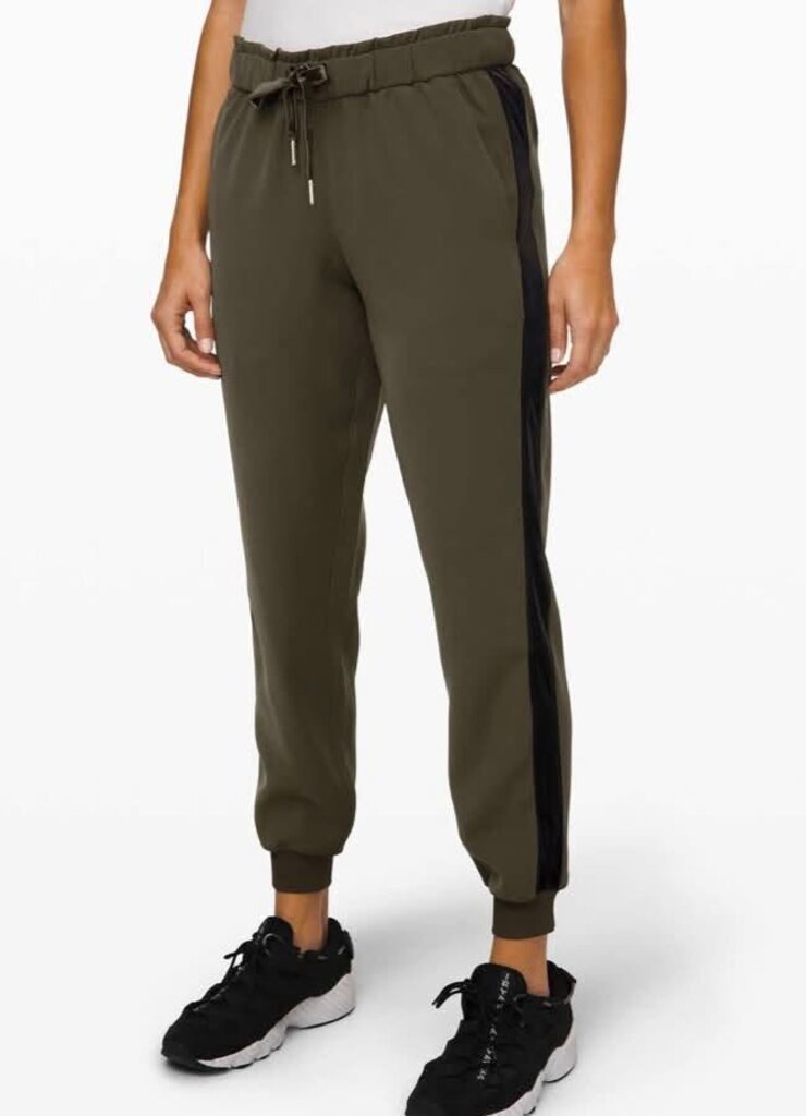 Lululemon On The Fly Jogger * Velvet Trim In Dark Olive/Black - Size 6 (Retails For $148)