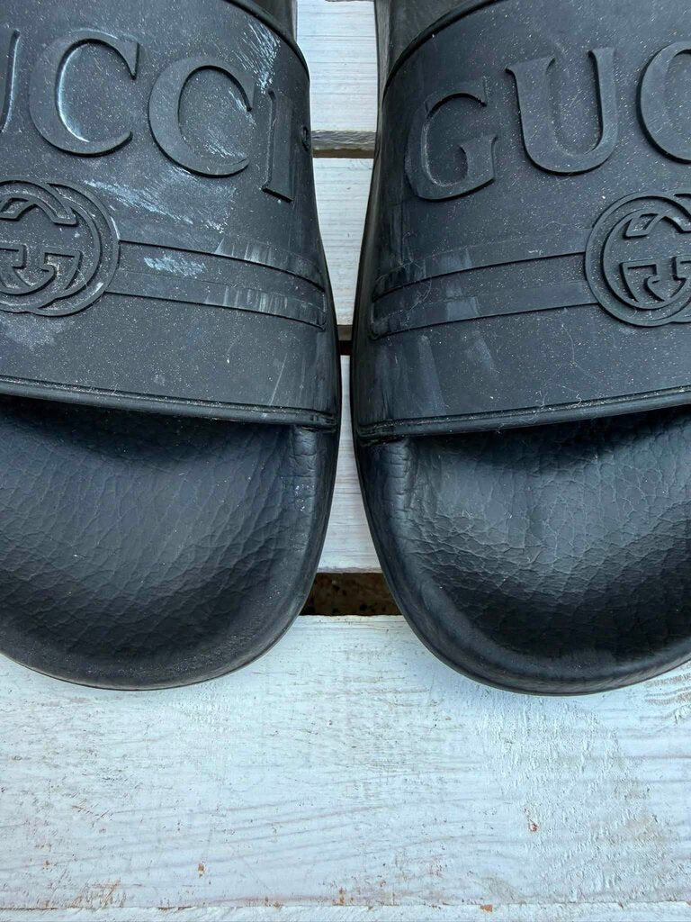 Gucci Logo Rubber Pool Slides - Size 38