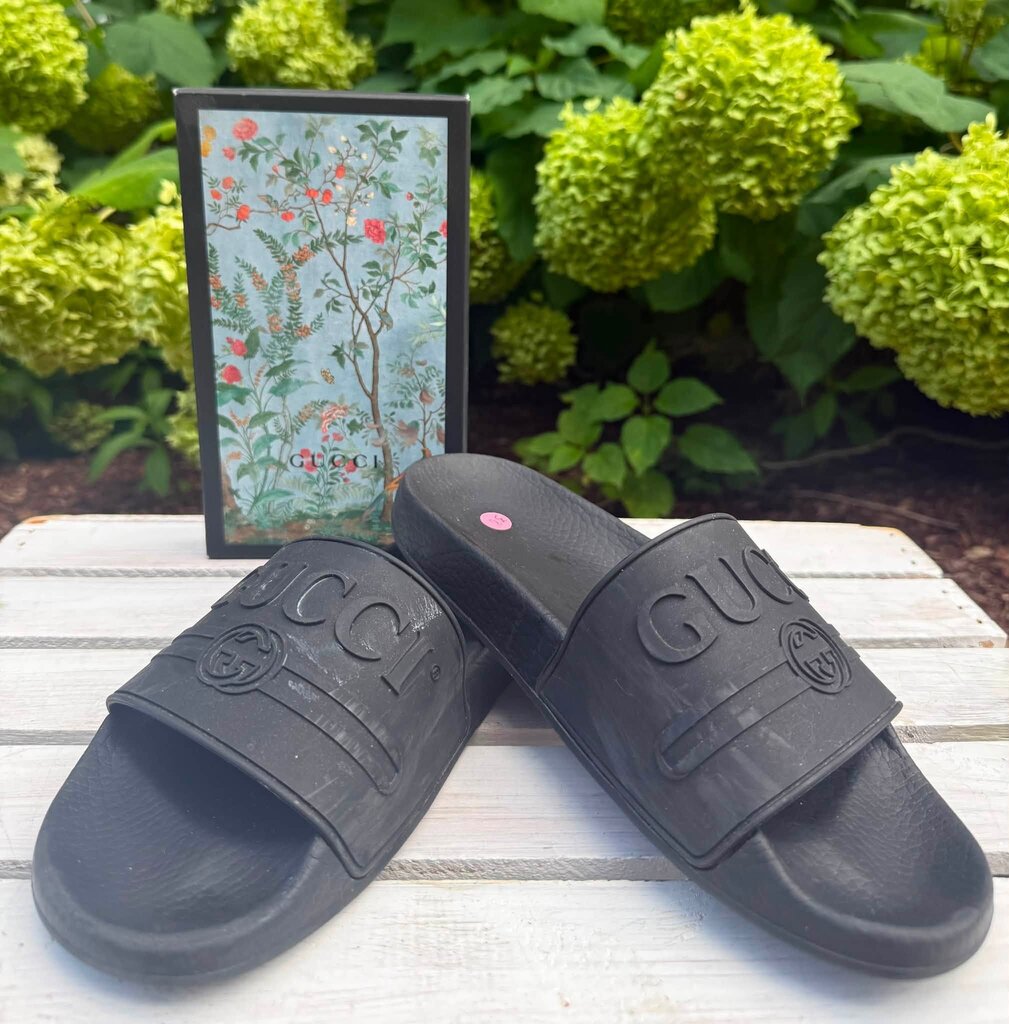 Gucci Logo Rubber Pool Slides - Size 38