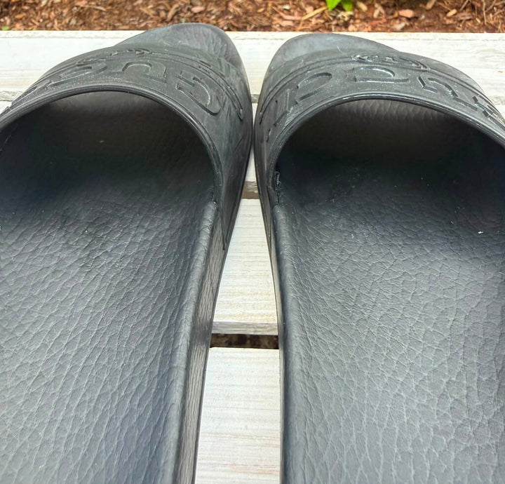 Gucci Logo Rubber Pool Slides - Size 38