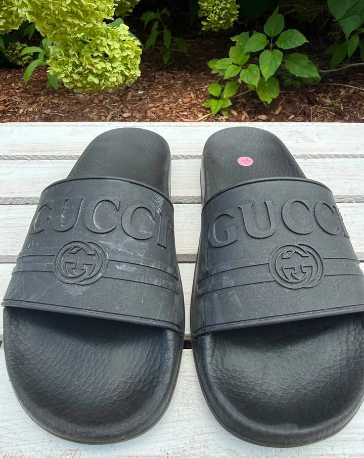 Gucci Logo Rubber Pool Slides - Size 38