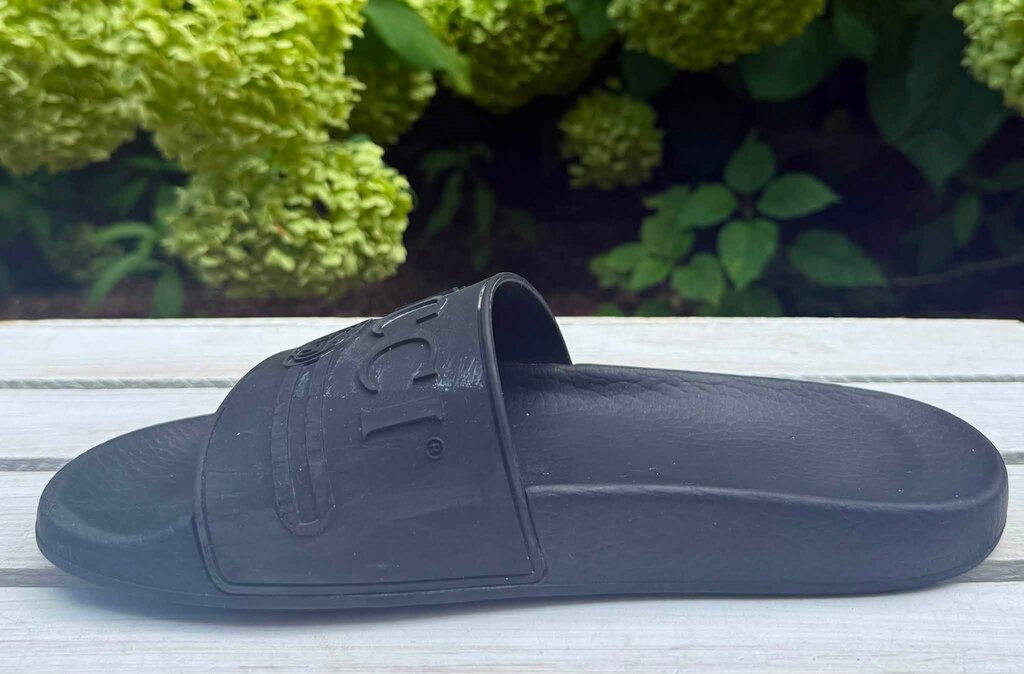 Gucci Logo Rubber Pool Slides - Size 38