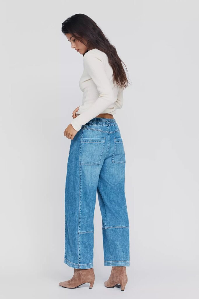 Pilcro Izzie Relaxed Pull-On Barrel Jeans - Size XS