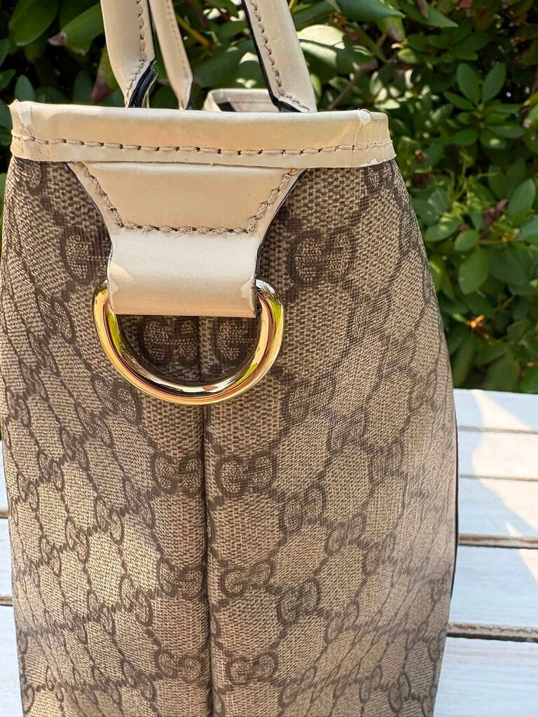 Gucci GG Supreme Joy Medium