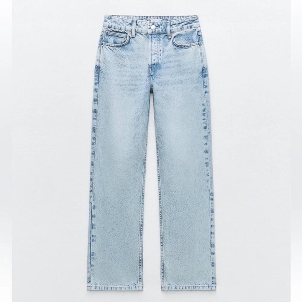 Zara NWT Mid-Rise Straight Leg Jeans - Size 8