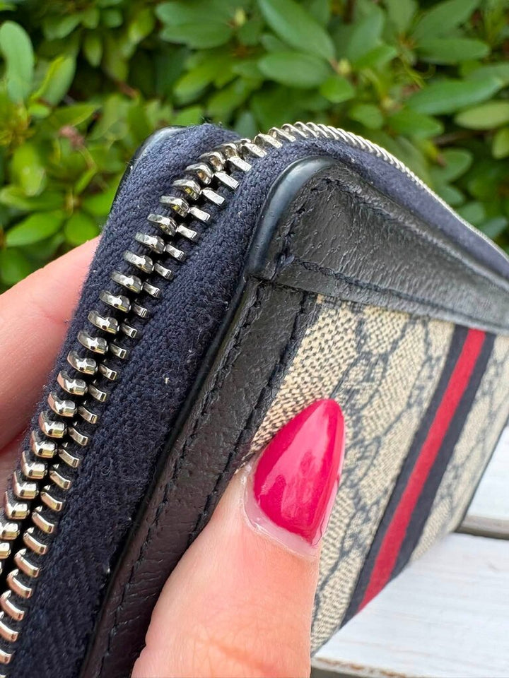 Gucci Ophidia Zip Around GG Supreme Continental Wallet
