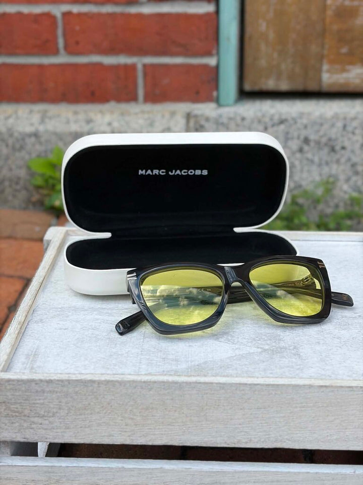 Marc Jacobs MJ 1000 Sunnies Case included