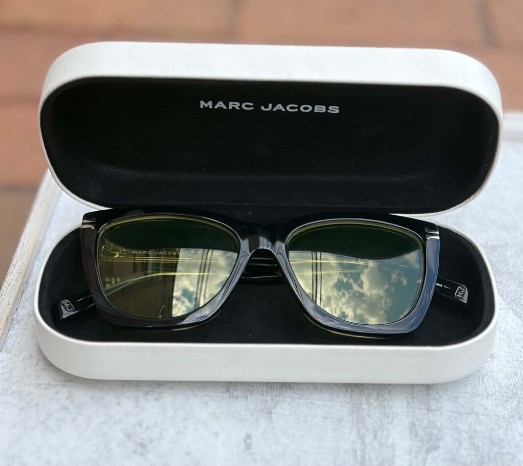 Marc Jacobs MJ 1000 Sunnies Case included