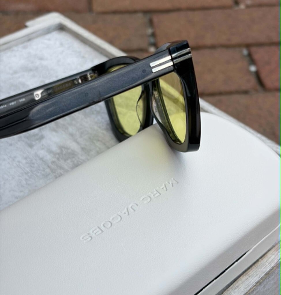 Marc Jacobs MJ 1000 Sunnies Case included
