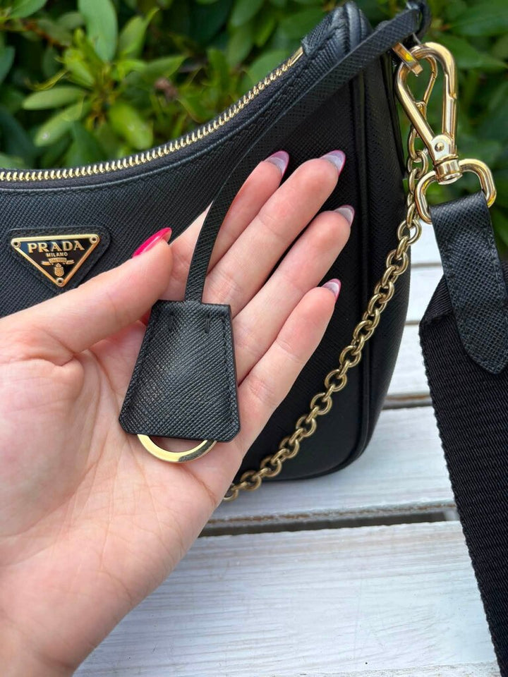 Prada Re-Edition 2005 Saffiano Leather Shoulder Bag