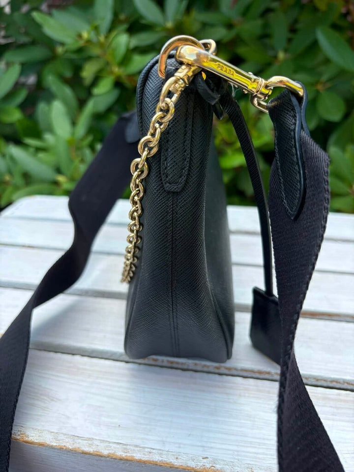 Prada Re-Edition 2005 Saffiano Leather Shoulder Bag