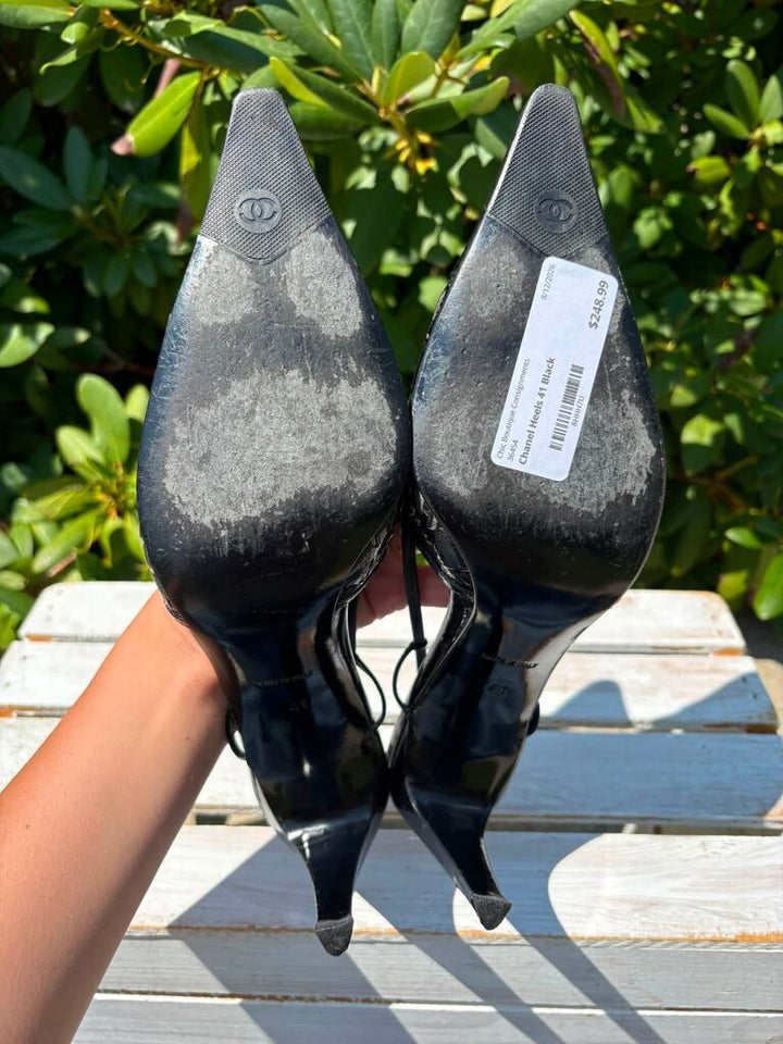 Chanel Camellia Floral Slingback Patent Leather Pumps - Size 41