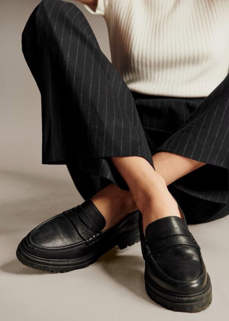 Sezane Albane Loafers in Smooth Black - Size 41 (Retails for $230)