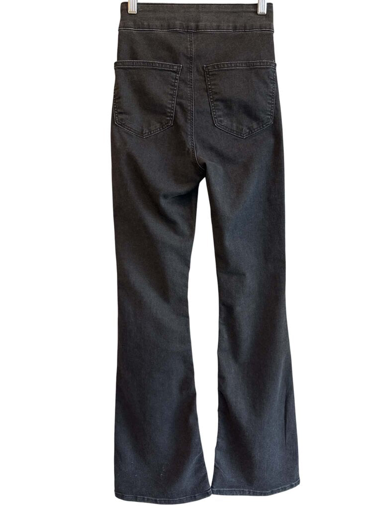 Topshop NWT Flare Jeans - Size 6