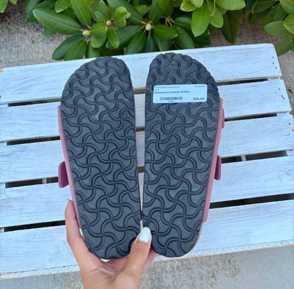 Birkenstock Arizona Synthetik Sandals in Berry Crush - Size 38