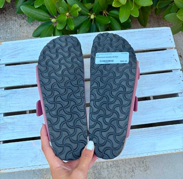 Birkenstock Arizona Synthetik Sandals in Berry Crush - Size 38