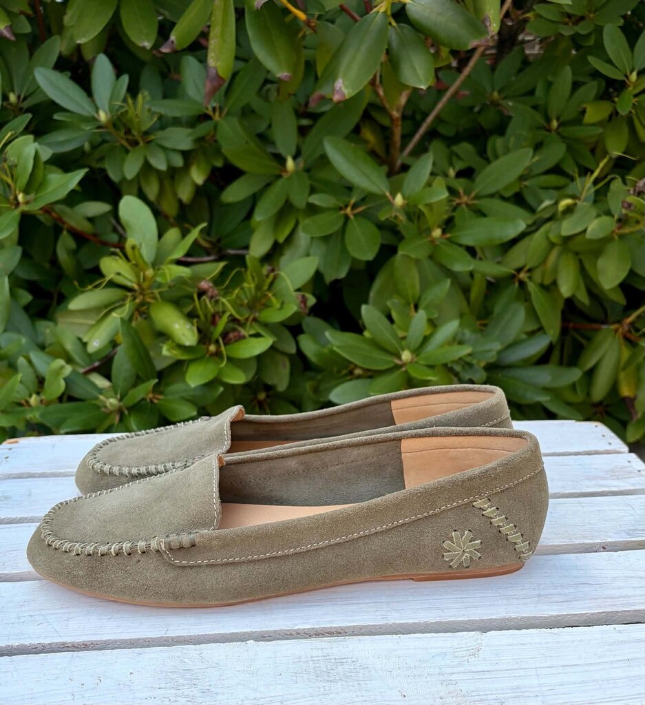 Jack Rogers Millie Glitter Moccasins - Size 9