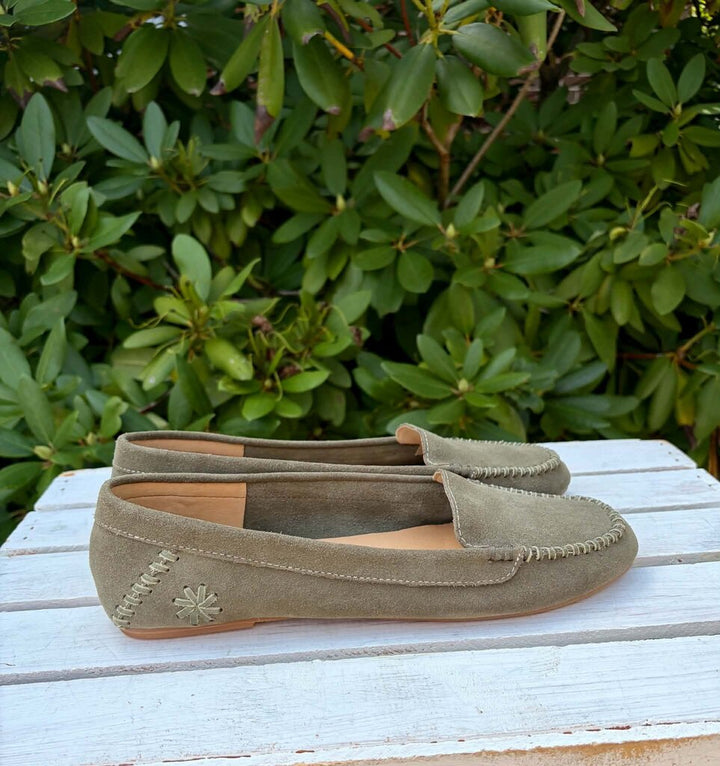 Jack Rogers Millie Glitter Moccasins - Size 9