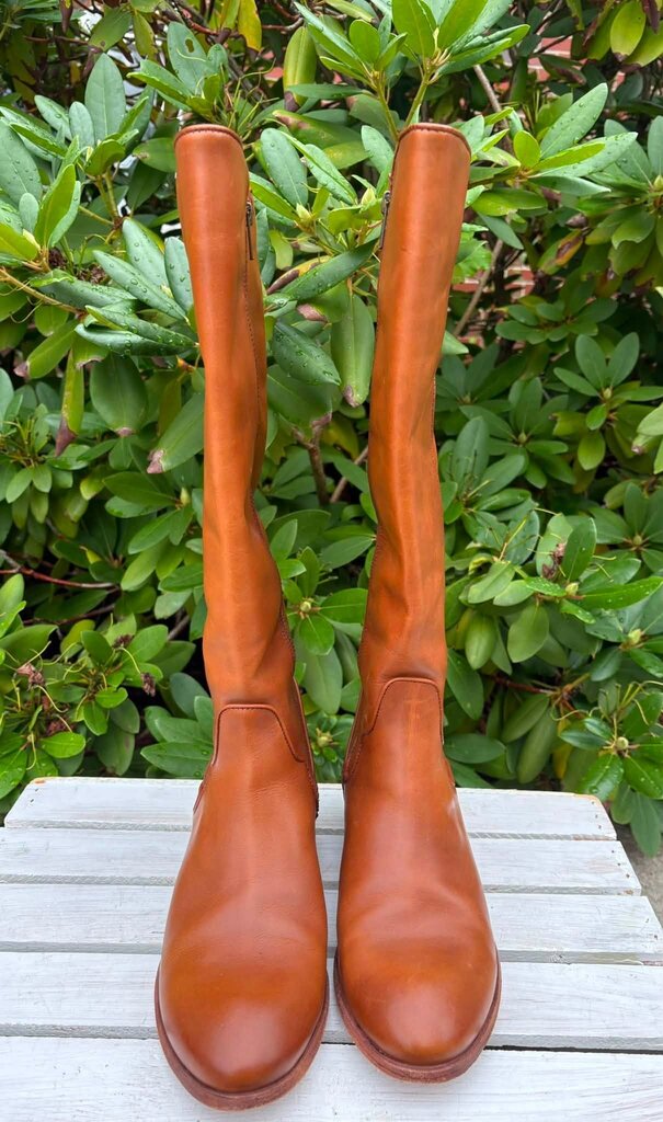 Frye Carson Indiana Leather Boots - Size 9