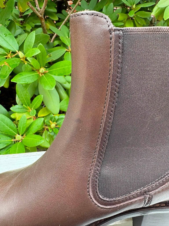 Thursday Everyday Knockout Boots in Chocolate - Size 7