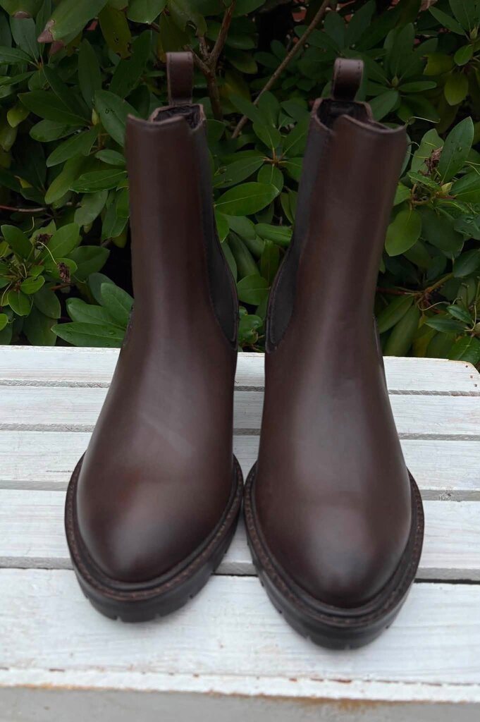 Thursday Everyday Knockout Boots in Chocolate - Size 7