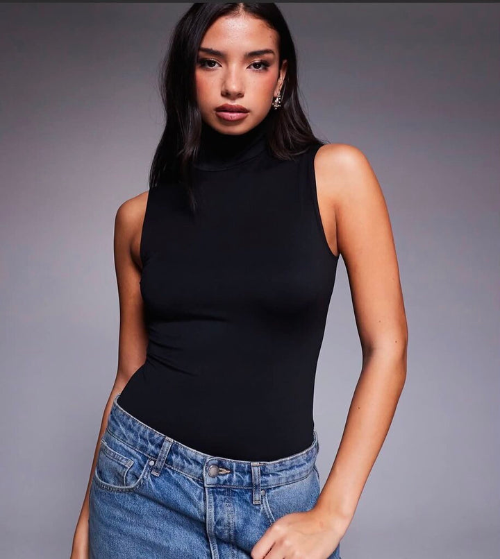 Good American Weightless Mock Neck Thong Bodysuit NWT Size- 4/XL