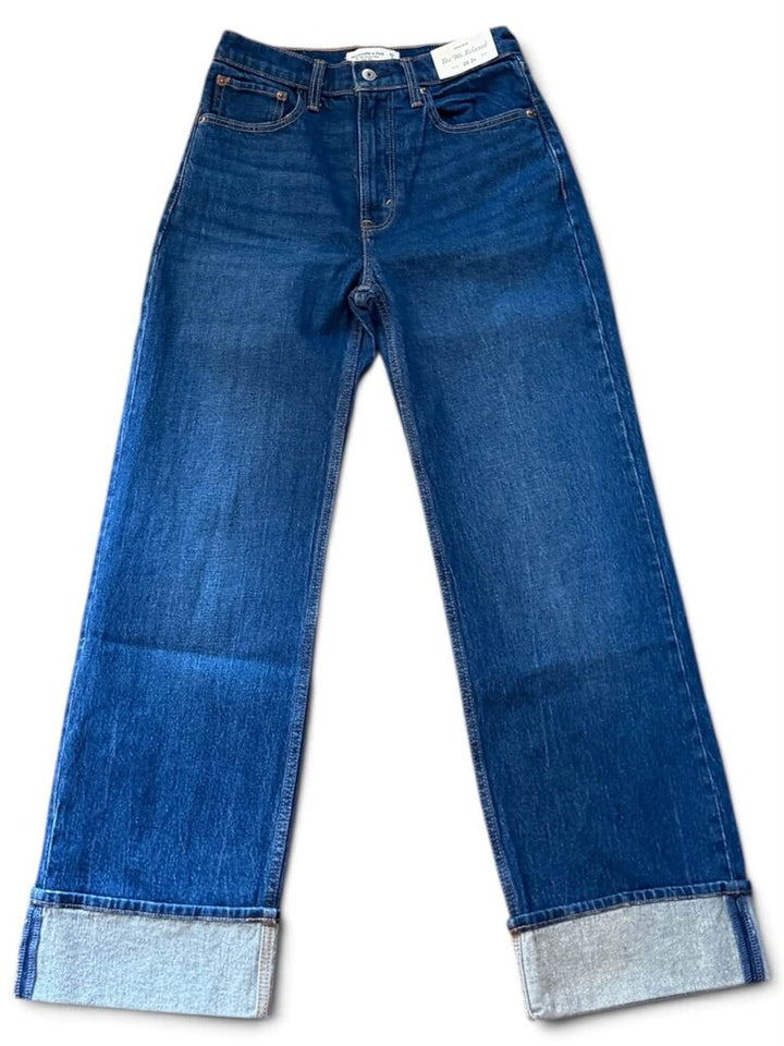 Abercrombie & Fitch NWT High Rise 90s Relaxed Jean In Dark Cuff - Size 26 (Retails for $100)