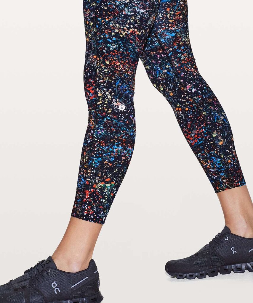 Lululemon Fast & Free 7/8 Leggings in Flowerescent Multi - Size 6
