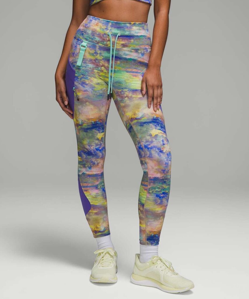 Lululemon Cargo Super-High-Rise Hiking Leggings in Altered Nature Multi - Size 6