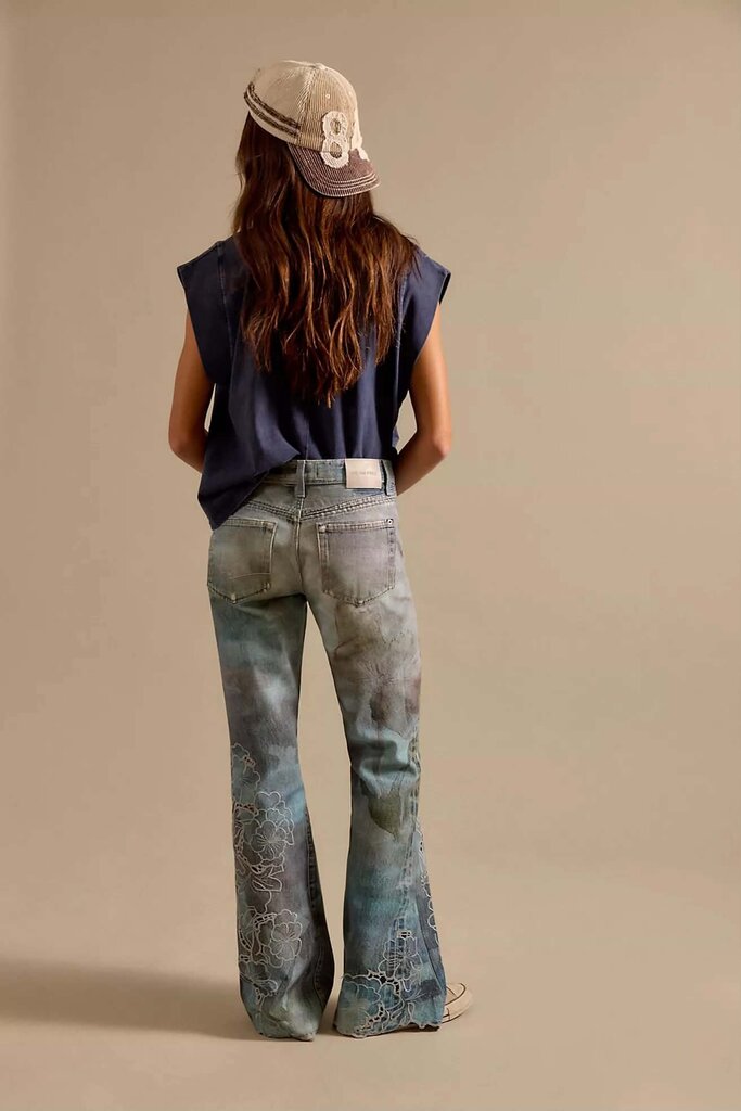 Free People NWT West Coast Illusions & Cutwork Jeans - Size 29 (Retails $298)