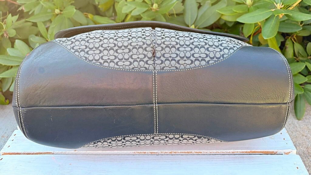 Coach Vintage Signature C Saddle Messenger Bag