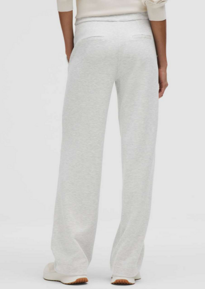 Lululemon Softstreme Pintuck Mid-Rise Pant *Regular In Heathered Core Ultra Light Grey - Size Small (Retails for $128)