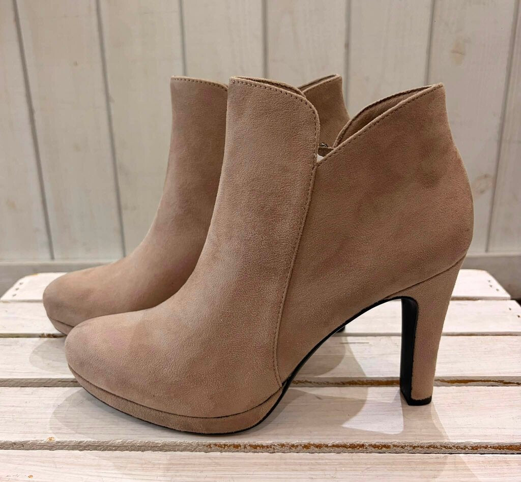 Tamaris Essentials Bootie Heel - Size 40