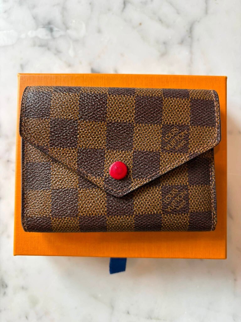 Louis Vuitton Damier Ebene Victorine Wallet