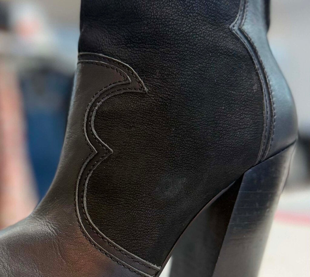 Dolce Vita Noraya Boots - Size 8.5